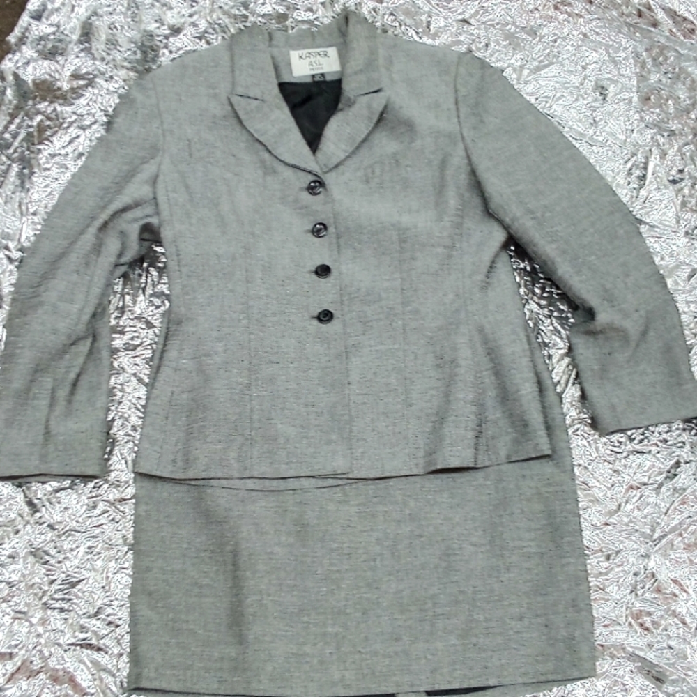 Women's Kasper Suit, Grey, Size 12